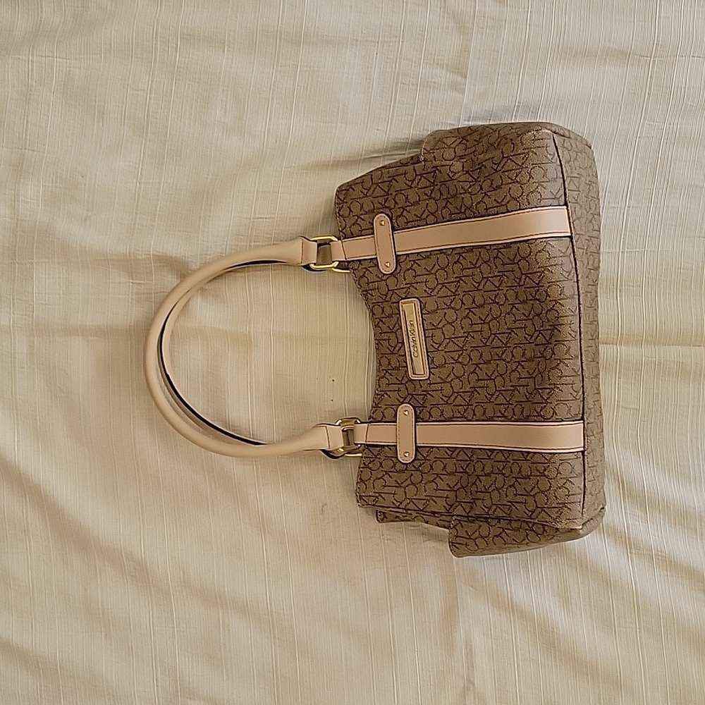 NWOT Calvin Klein Soft Pink & Tan Classic CK Pattern Design Purse